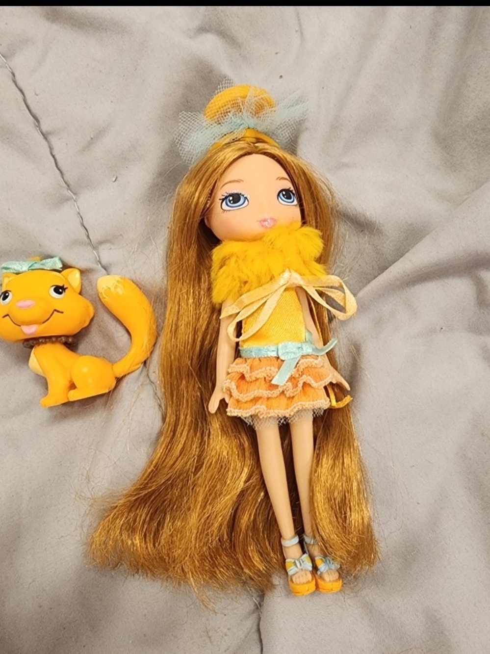 Oriana Orange Crème w/ Holly Honey Husky doll vintage Yummi Land